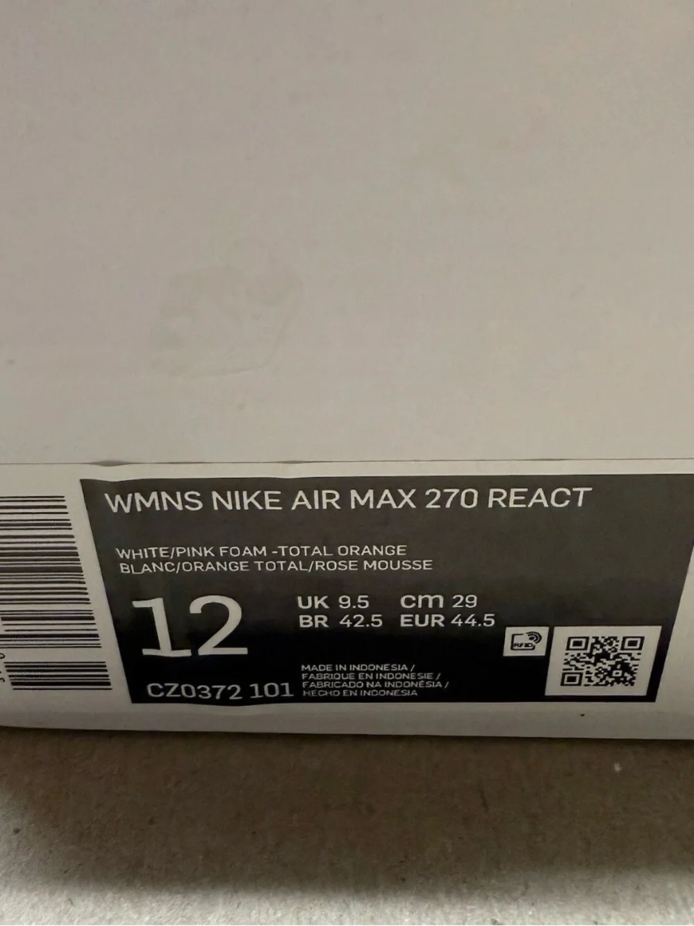 Nike Air Max 270 React White Pink Foam Women’s size 12 Running NEW!